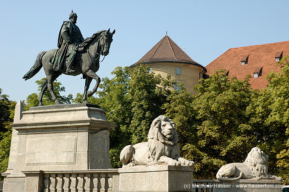 Reiterdenkmal Kaiser Wilhelm I. auf dem Karlsplatz in Stuttgart, Baden-Württemberg, Deutschland | Monument to german emperor Wilhelm I., Karlsplatz, Stuttgart, Baden-Wuerttemberg, Germany, Europe